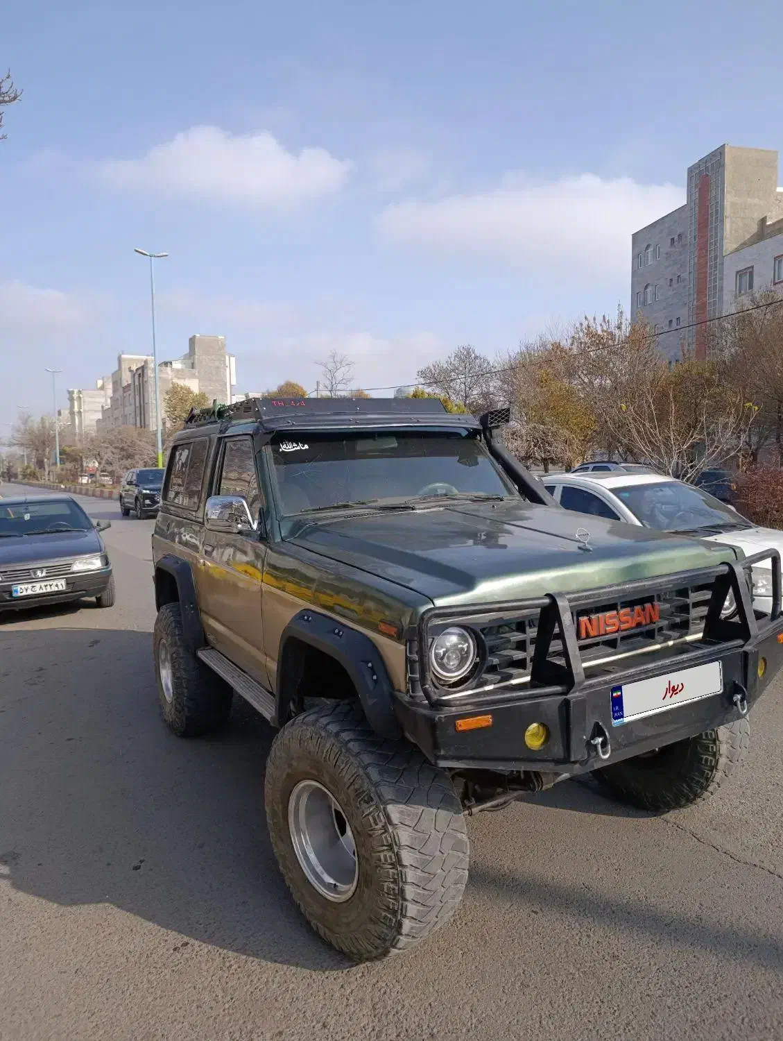 پاترول دو در مدل ۷۱ معاوضه با سواری|خودرو سواری و وانت|اردبیل, |دیوار