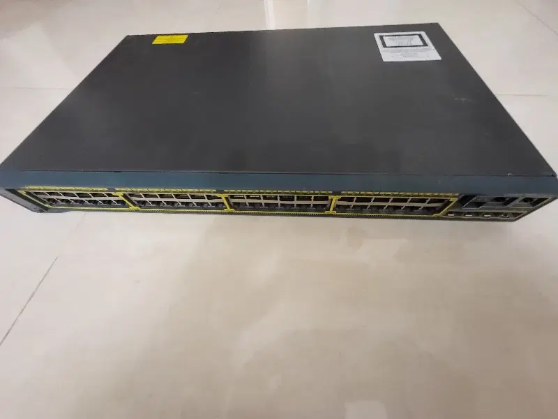 سوئیچ cisco 2960|مودم و تجهیزات شبکه|تهران, سنگلج (شاپور)|دیوار