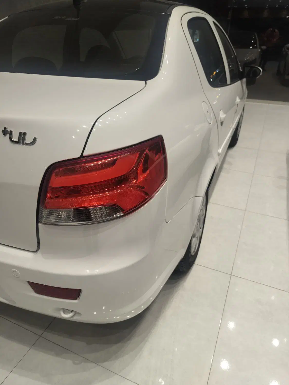 رانا پلاس پانامدل۴۰۱سفید|خودرو سواری و وانت|قم, زنبیل آباد|دیوار