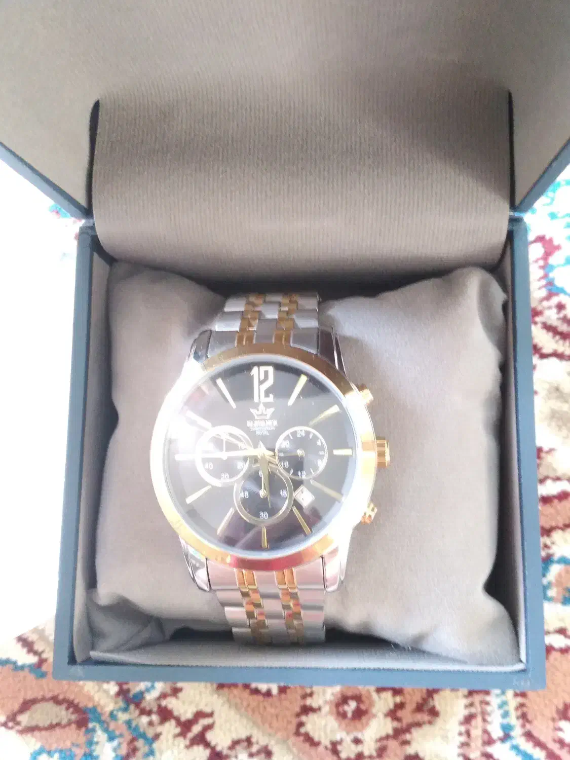 یک عدد ساعت مچی کاملا آک ونو باجعبه|ساعت|فردیس, شهرک ناز|دیوار