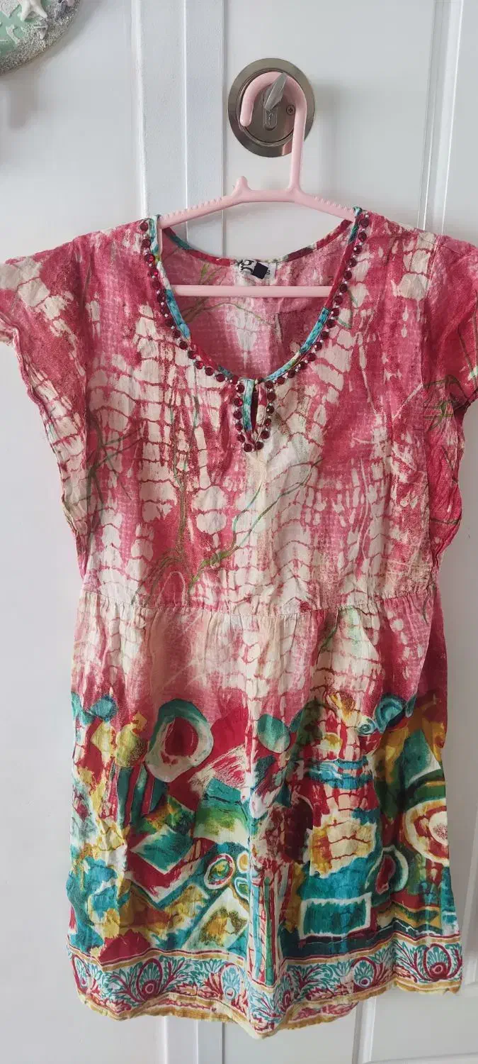 پیراهن ساحلی|لباس|تربت‌حیدریه, شهدا|دیوار