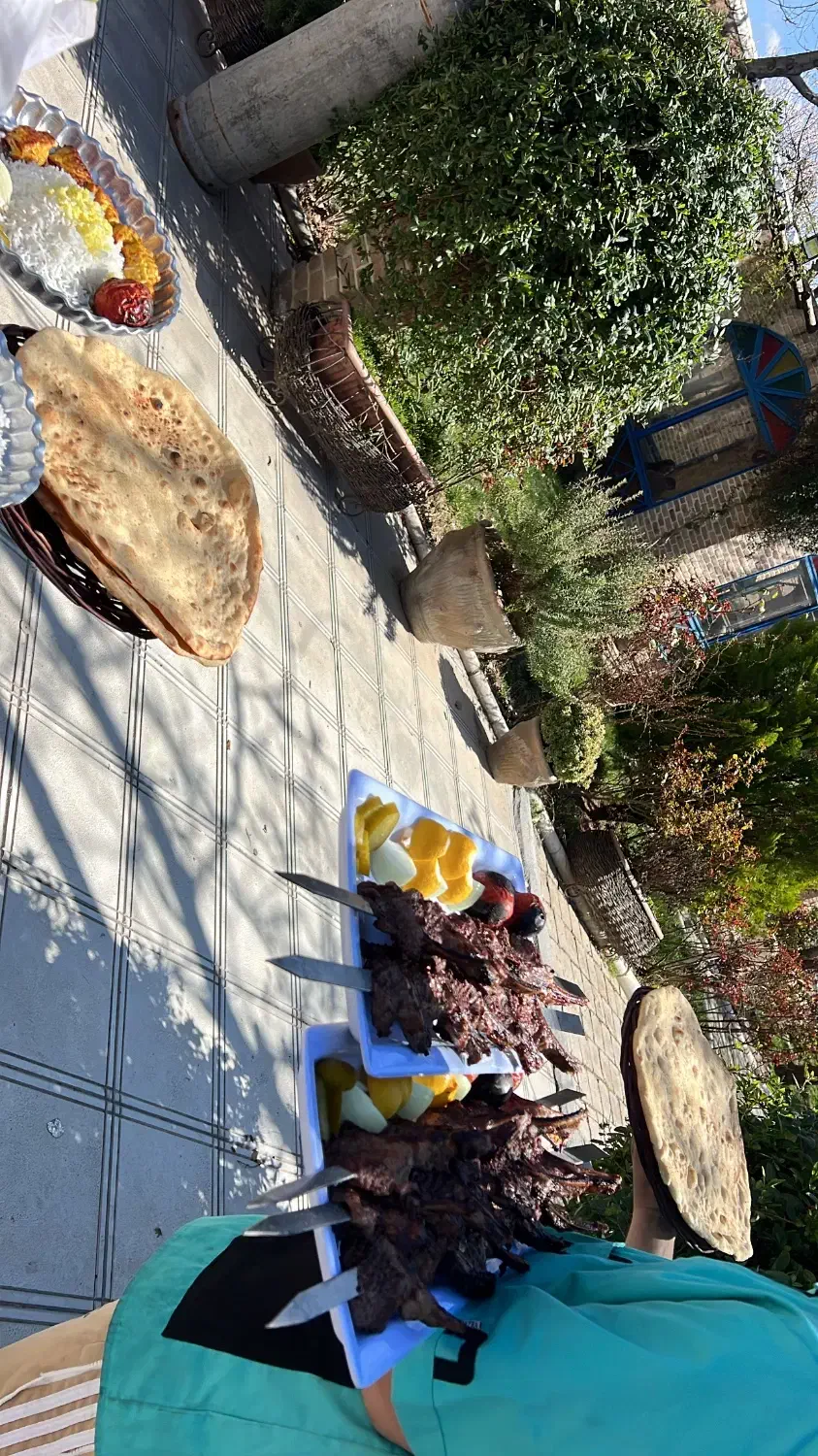 استخدام سفارشگیر خانم باغ رستوران|استخدام خدمات فروشگاه و رستوران|کرمانشاه, |دیوار