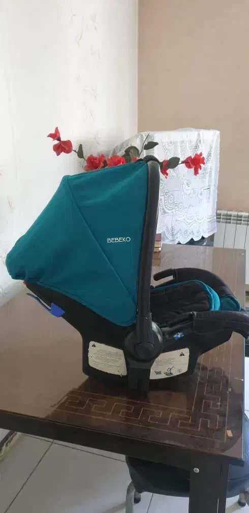 فروش تعدادی از وسایل منزل|فرش|شیراز, زند|دیوار