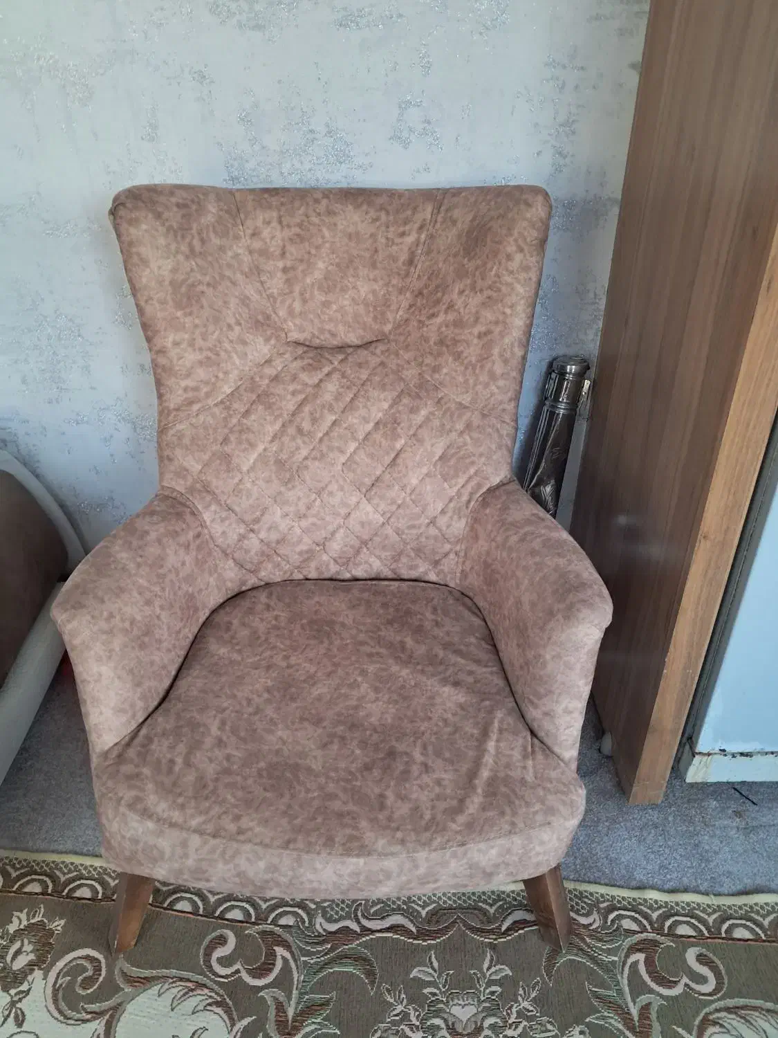 یک دست مبل و یک کاناپه تخت خواب شو|مبلمان خانگی و میز عسلی|کاشان, فاز ۲ ناجی آباد|دیوار