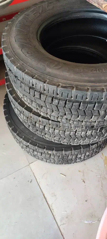 سه عدد لاستیک بارز 80درصد خاور|قطعات یدکی و لوازم جانبی|امیدیه, |دیوار