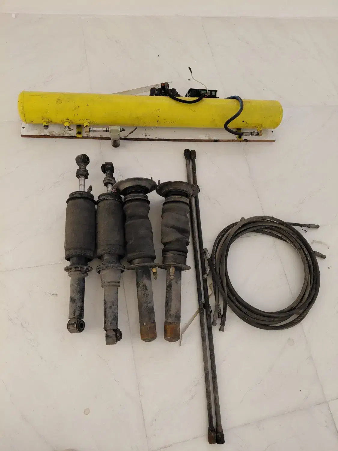 پنوماتیک ماشین|قطعات یدکی و لوازم جانبی|نیر (اردبیل), |دیوار