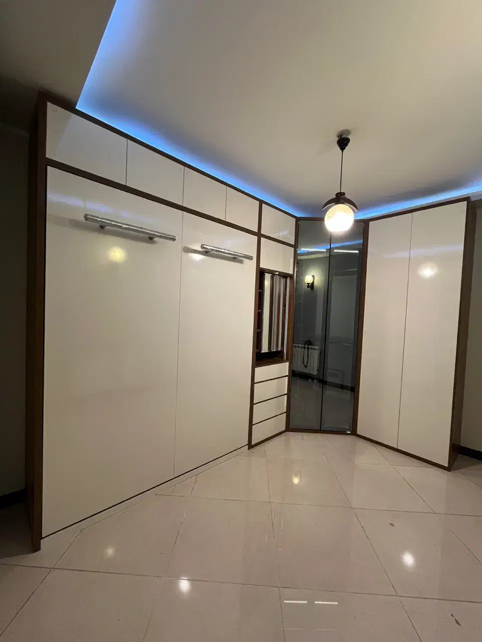 کمد دیواری و تخت کمجا|جاکفشی، کمد، دراور|تهران, علم و صنعت|دیوار