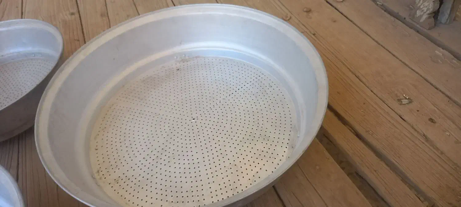 آبکش در ۳سایز|ظروف پخت‌وپز|یزد, |دیوار