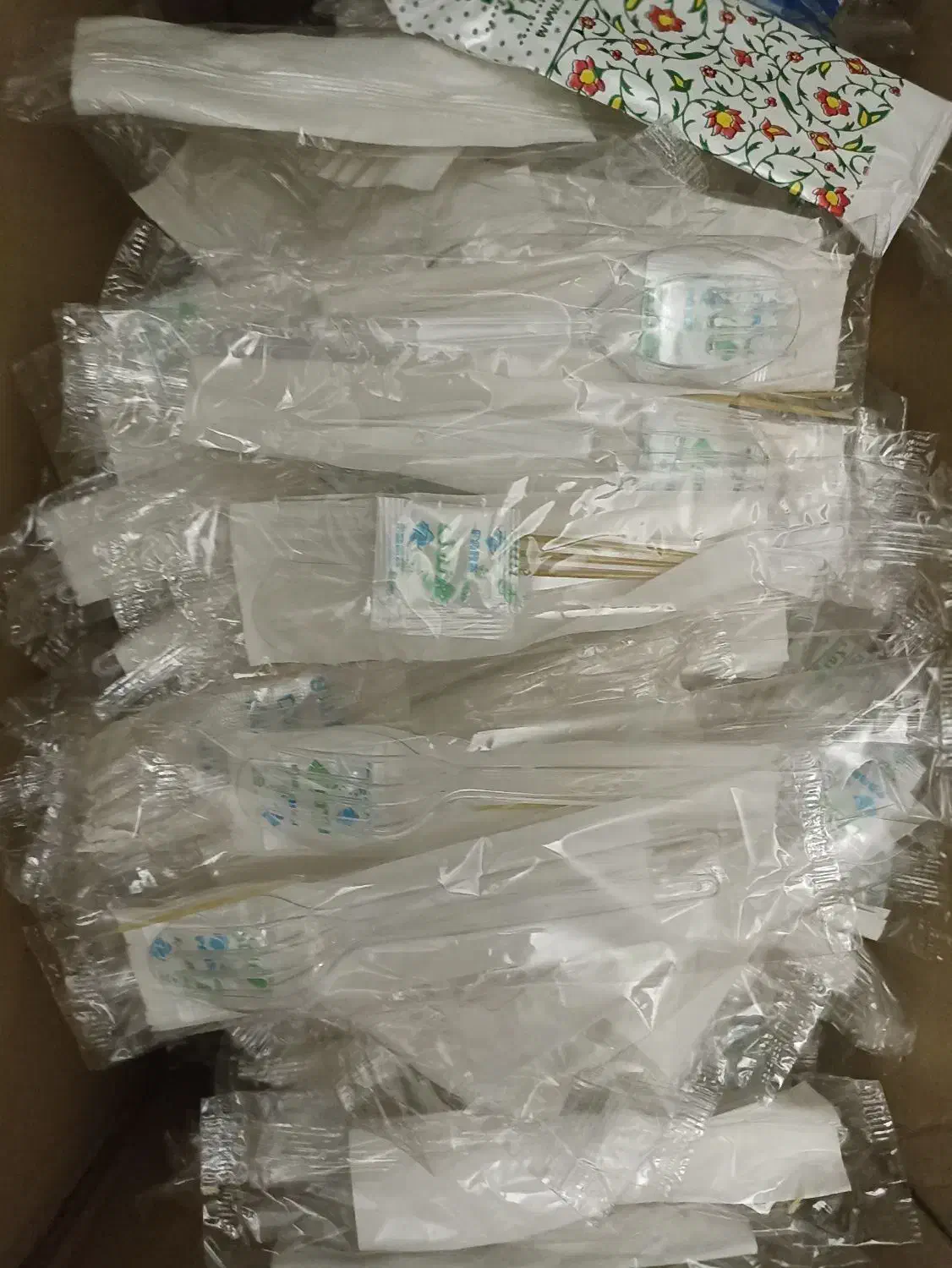 قاشق و چنگال|ظروف نگهدارنده، پلاستیکی، یک‌بارمصرف|تهران, گیشا|دیوار