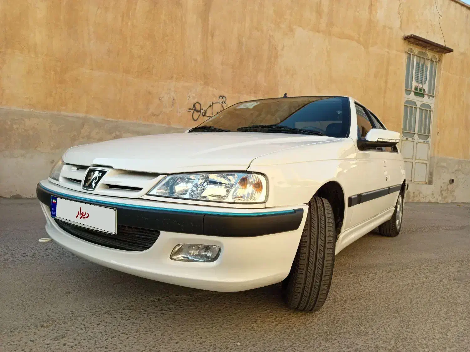 پژو پارس سفید 1401|خودرو سواری و وانت|کازرون, |دیوار