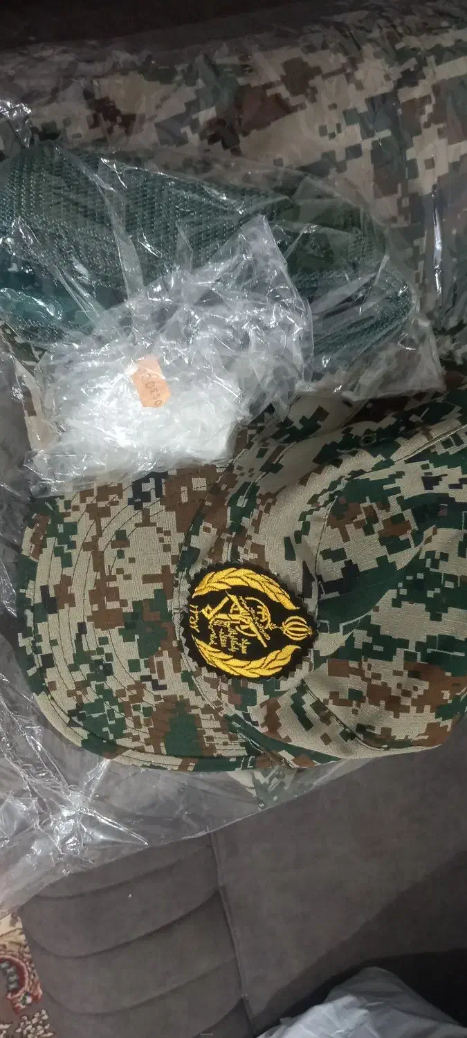 لباس نظامی نونو داخل پلاستیک|لباس|زابل, |دیوار