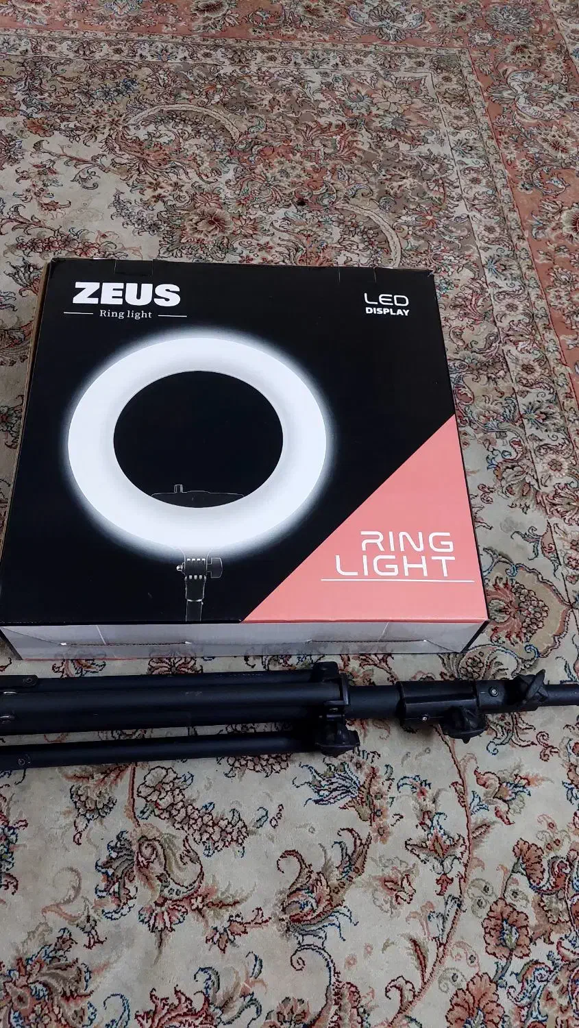 رینگ لایت SY3161ll توان ۹۶ وات با پایه بسیار محکم|دوربین عکاسی و فیلم‌برداری|تهران, چهارصد دستگاه|دیوار