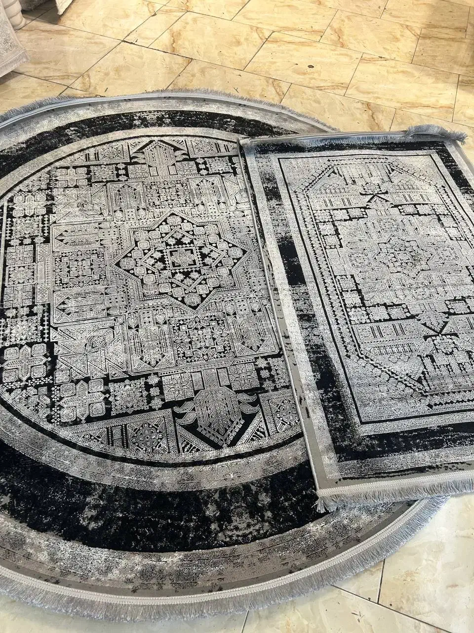 قالیچه ۱۲۰۰ شانه تمام نخ|فرش|نسیمشهر, |دیوار