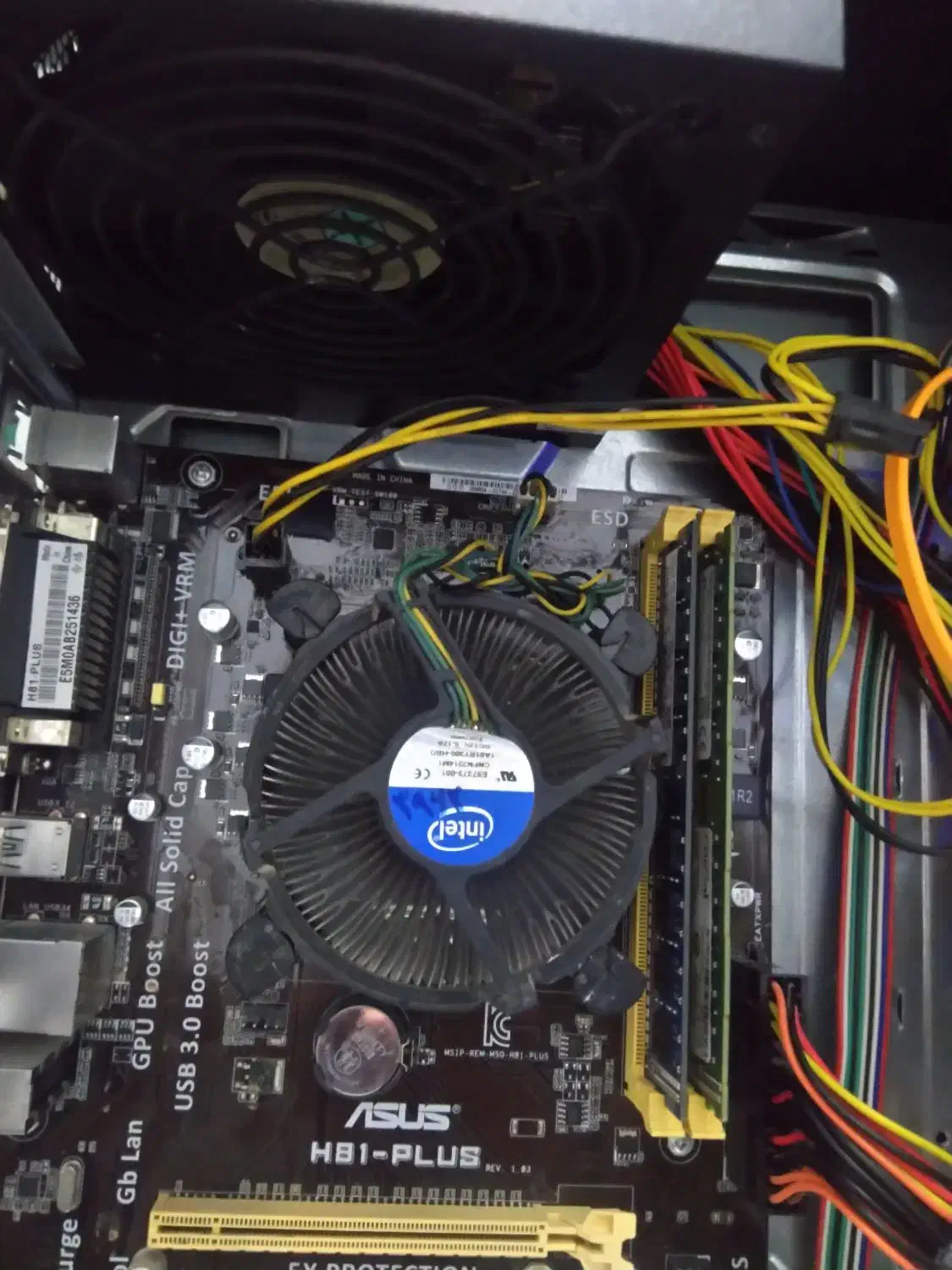 کیس i3  و رم ۸|رایانه رومیزی|زاهدان, |دیوار