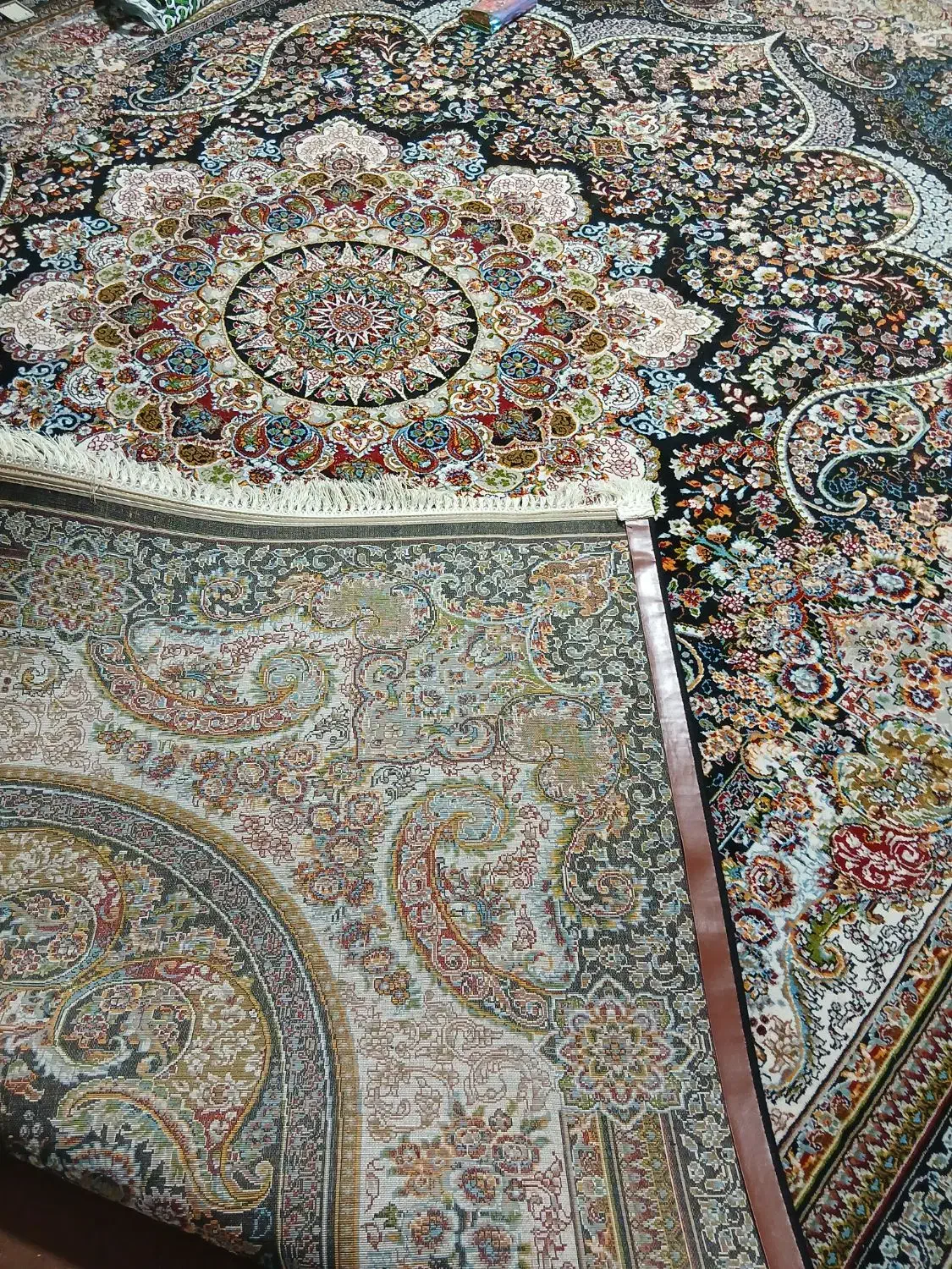 دوعدد قالی فروشی|فرش|جیرفت, |دیوار