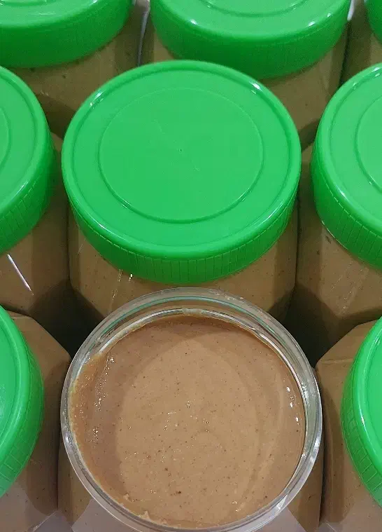 کره بادام زمینی آستانه|عمده‌فروشی|قم, کوه سفید|دیوار