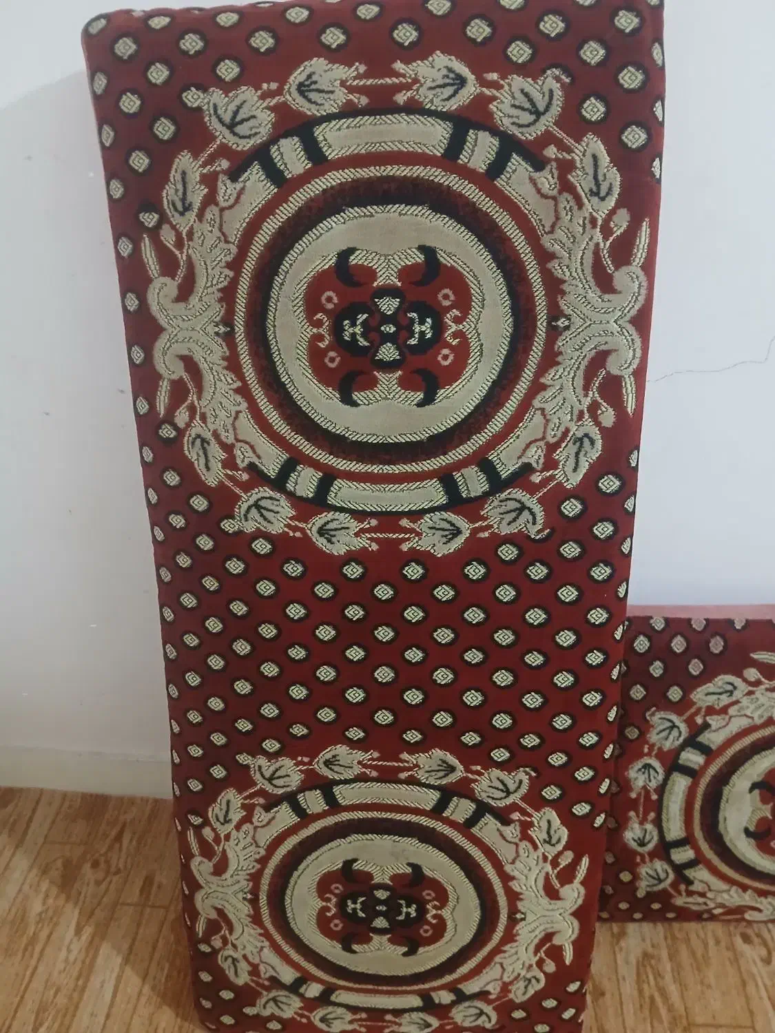 پشتی|پشتی|گرگان, |دیوار