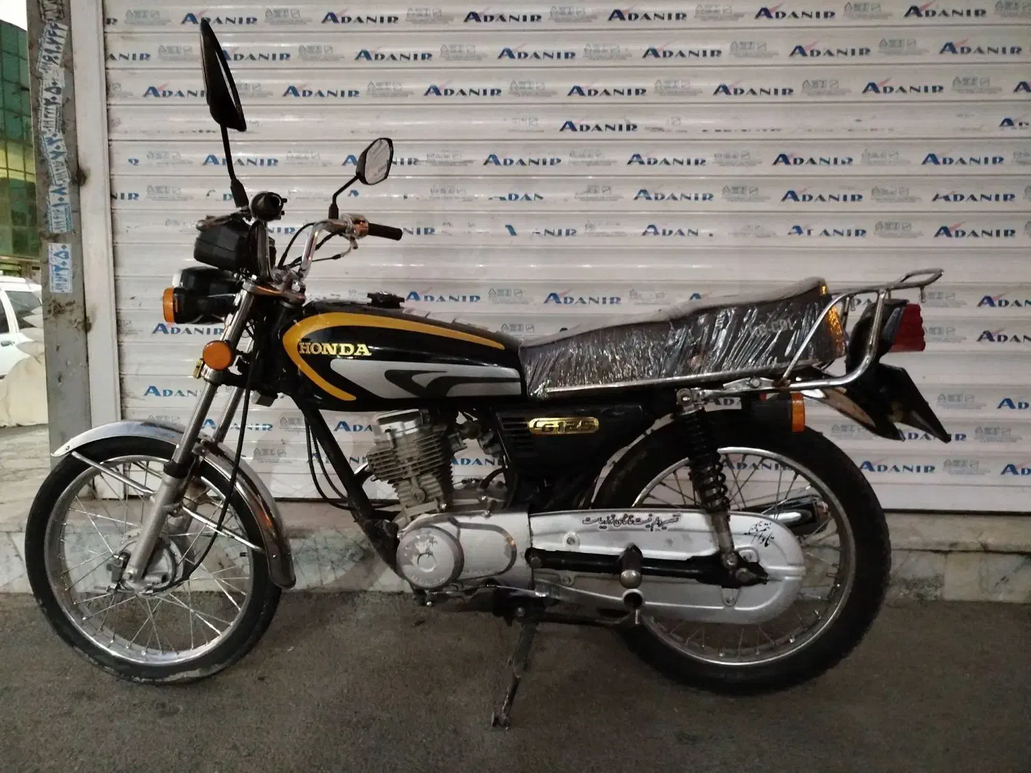 موتور هندا 125 کیا خیلی تمیز و سالم|موتورسیکلت|کرج, شهرک سهرابیه|دیوار