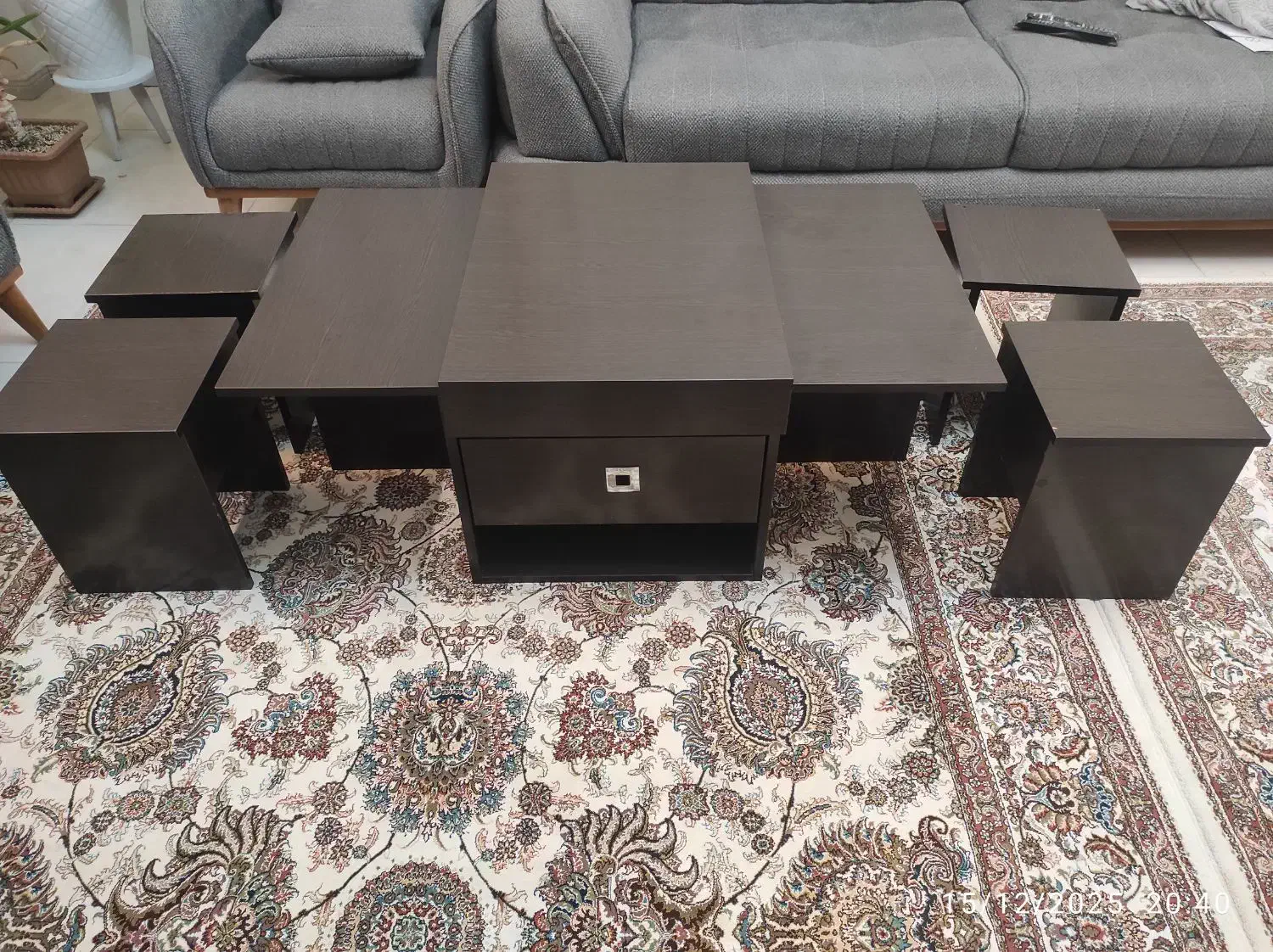 جلو مبلی تخته نرد دار و میز عسلی|مبلمان خانگی و میز عسلی|اردبیل, |دیوار