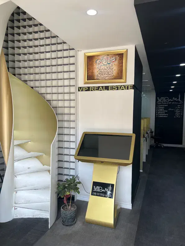 استخدام مشاور املاک در هلدینگ ملکی ویای پی /فاز۴|استخدام بازاریابی و فروش|تهران, ایوانک|دیوار