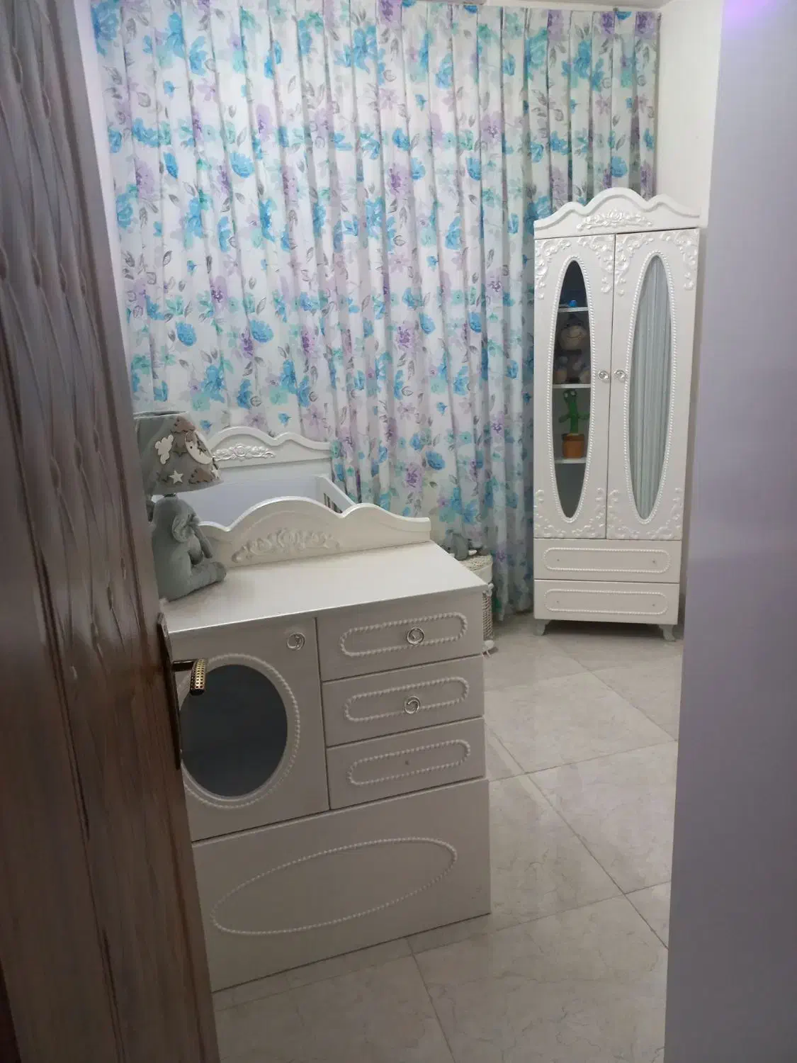 تخت کمد نوزاد نوجوان|تخت و سرویس خواب|مشهد, طبرسی شمالی|دیوار