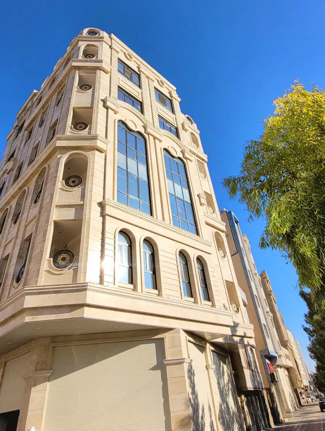 درب و پنجره دوجداره upvc و آلومینیوم و توری|خدمات پیشه و مهارت|قم, بکایی|دیوار