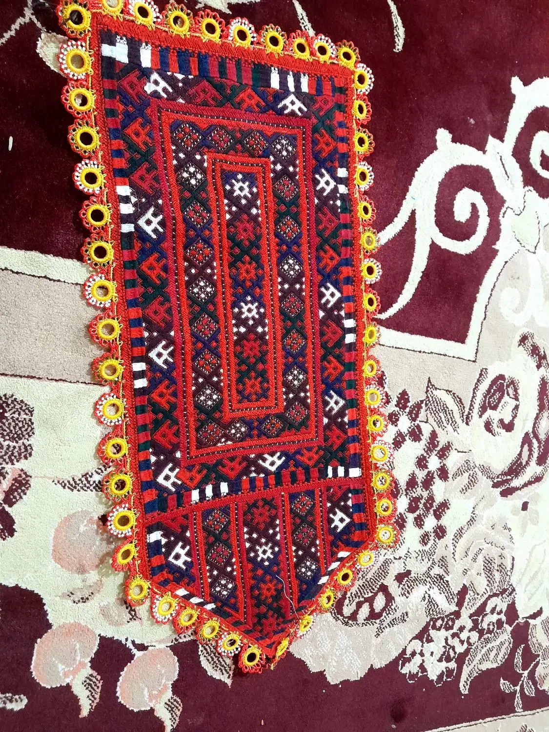 زیح استین نو|لباس|ایرانشهر, |دیوار