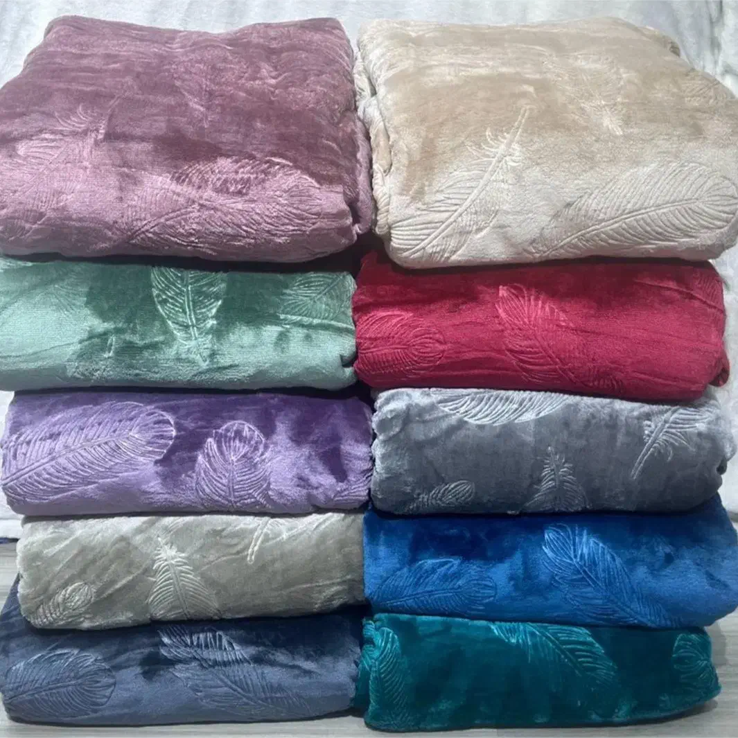 پتو طرح پر|رختخواب، بالش، پتو|مشهد, طلاب|دیوار