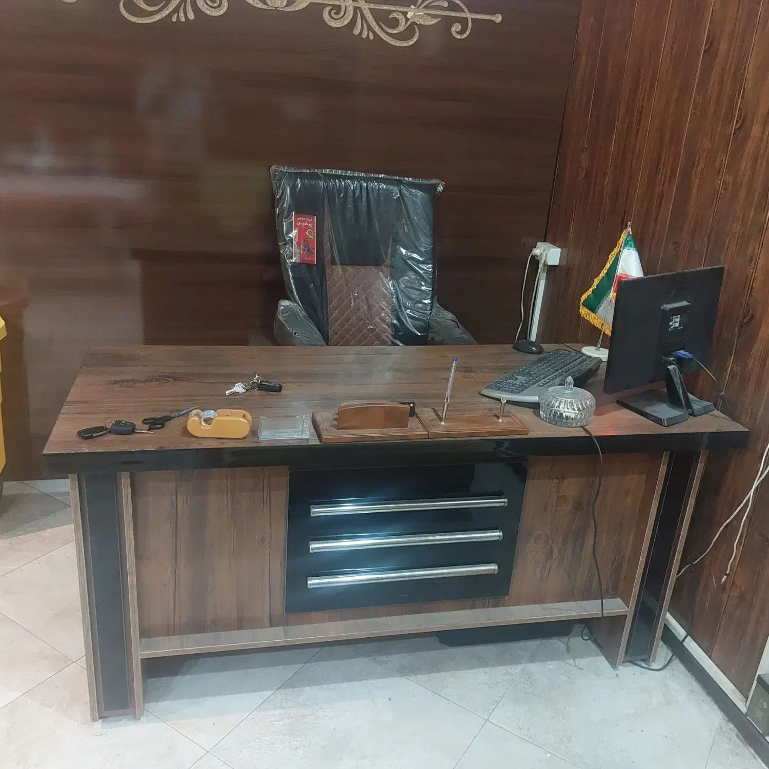 میز اداری تحریر صندلی مدیریت صندلی اصلاح|مبلمان اداری|مشهد, دانشجو|دیوار