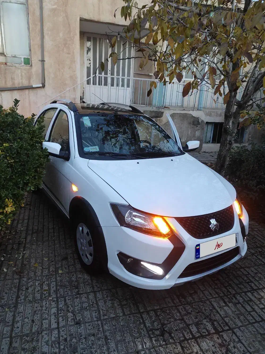 کوییک SR پارس خودرو 1402|خودرو سواری و وانت|هشتگرد, گلسار|دیوار