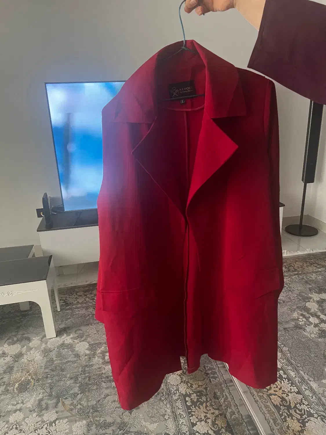 مانتو|لباس|رشت, استادسرا|دیوار