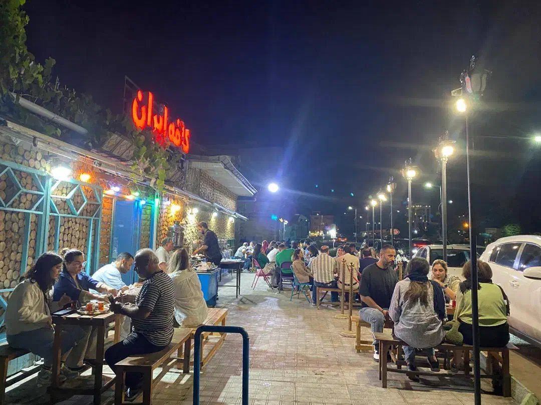 استخدام چند نیروی کار برای کافه|استخدام خدمات فروشگاه و رستوران|رشت, امین الضرب|دیوار