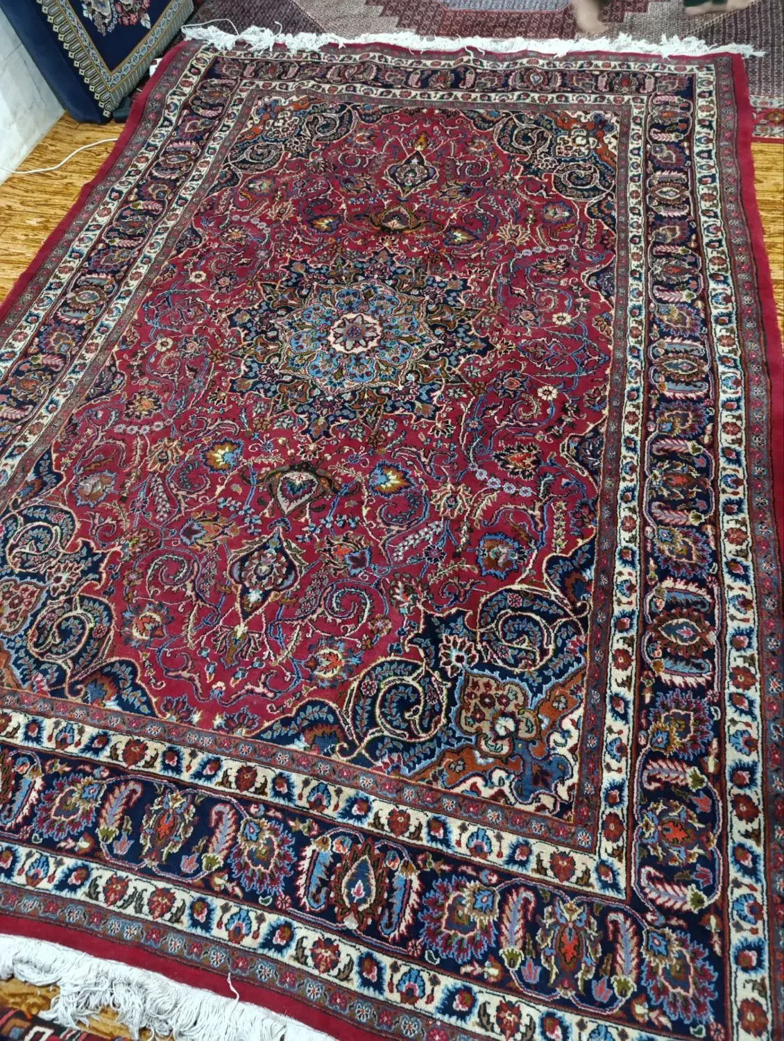 فرش دستبافت ۹ متری مشهد بسیار گوشتدار|فرش|تهران, بوستان ولایت|دیوار