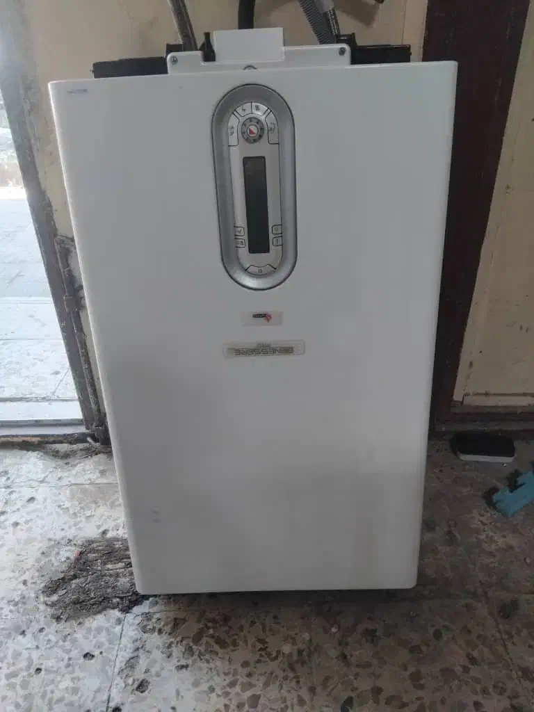 آب گرمکن بوتان|آبگرمکن، پکیج، شوفاژ|سیرجان, |دیوار