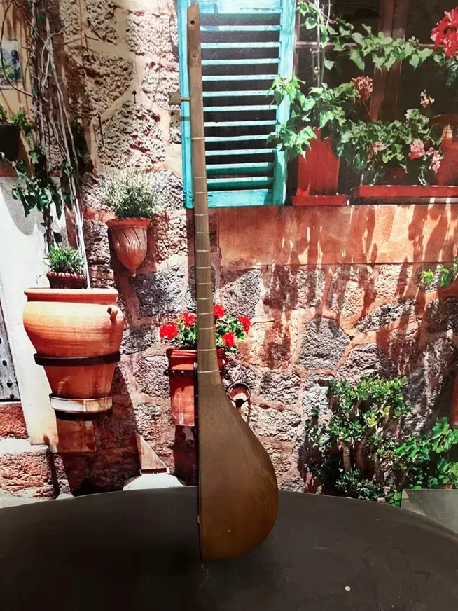 دوتار|سازهای سنتی|بجنورد, |دیوار