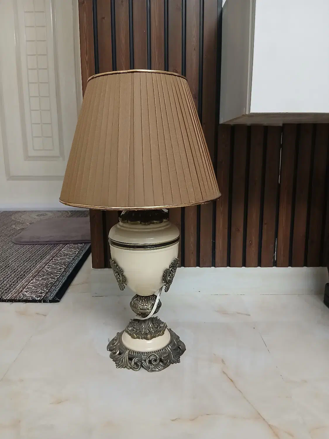 آباژور|چراغ خواب و آباژور|تبریز, |دیوار