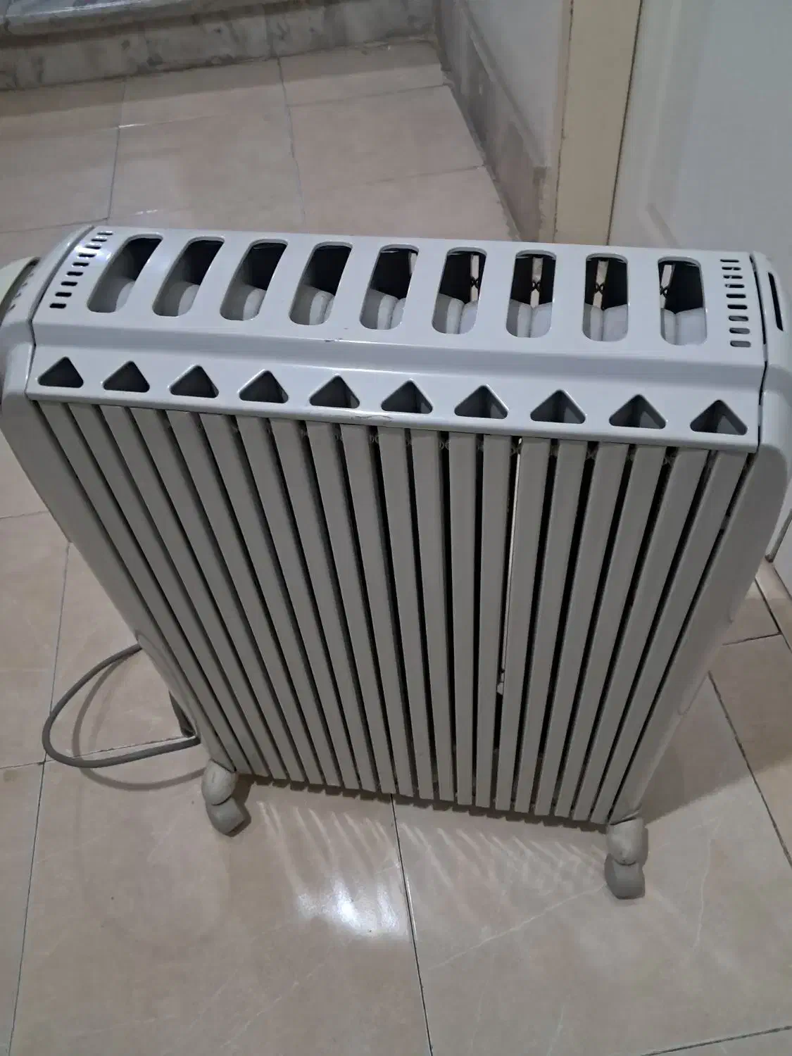 رادیاتور برقی، مدل دلونگی آلمان|بخاری، هیتر، شومینه|کرج, عظیمیه|دیوار