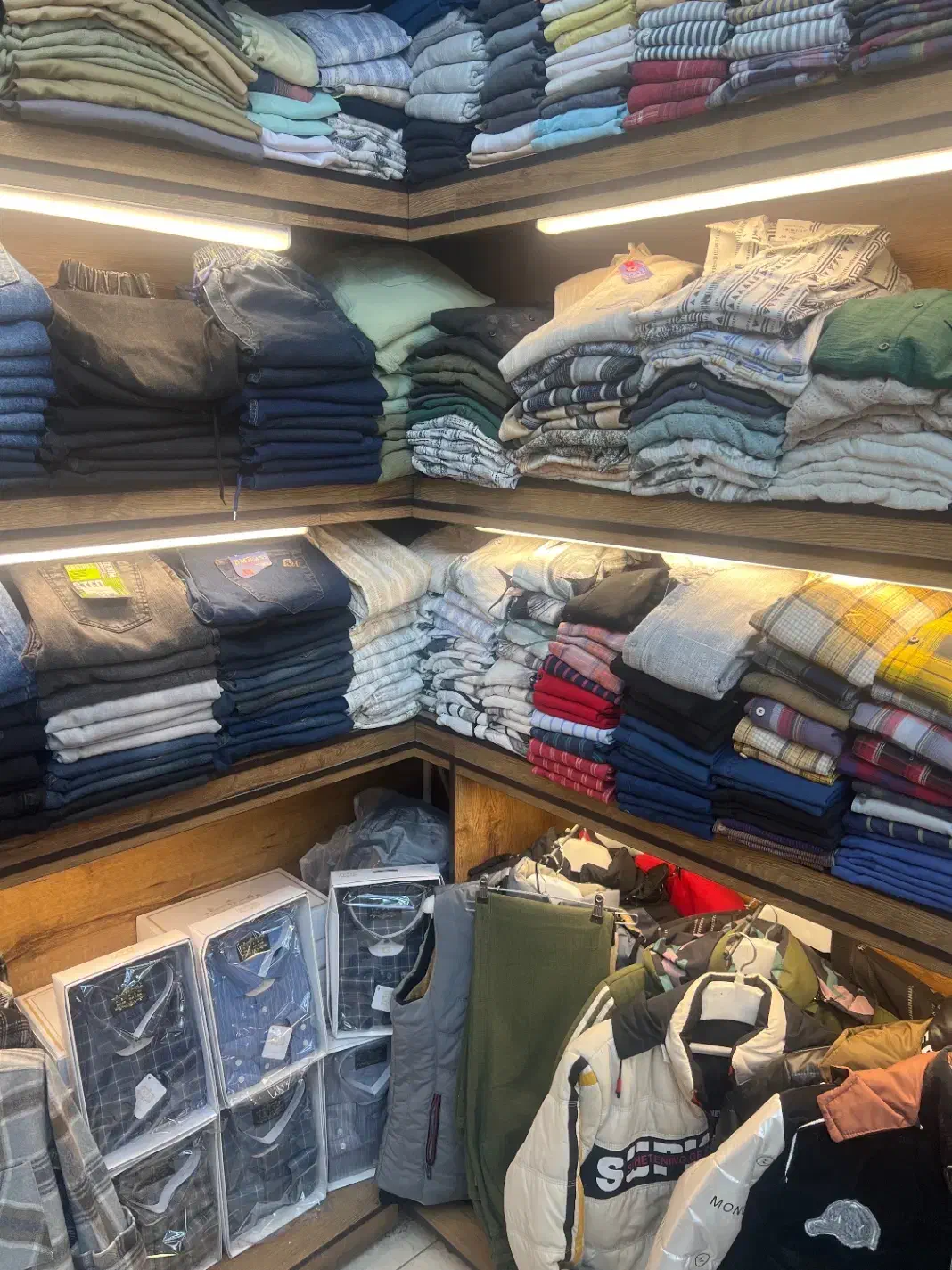 استخدام فروشنده|استخدام بازاریابی و فروش|شیراز, بازار|دیوار