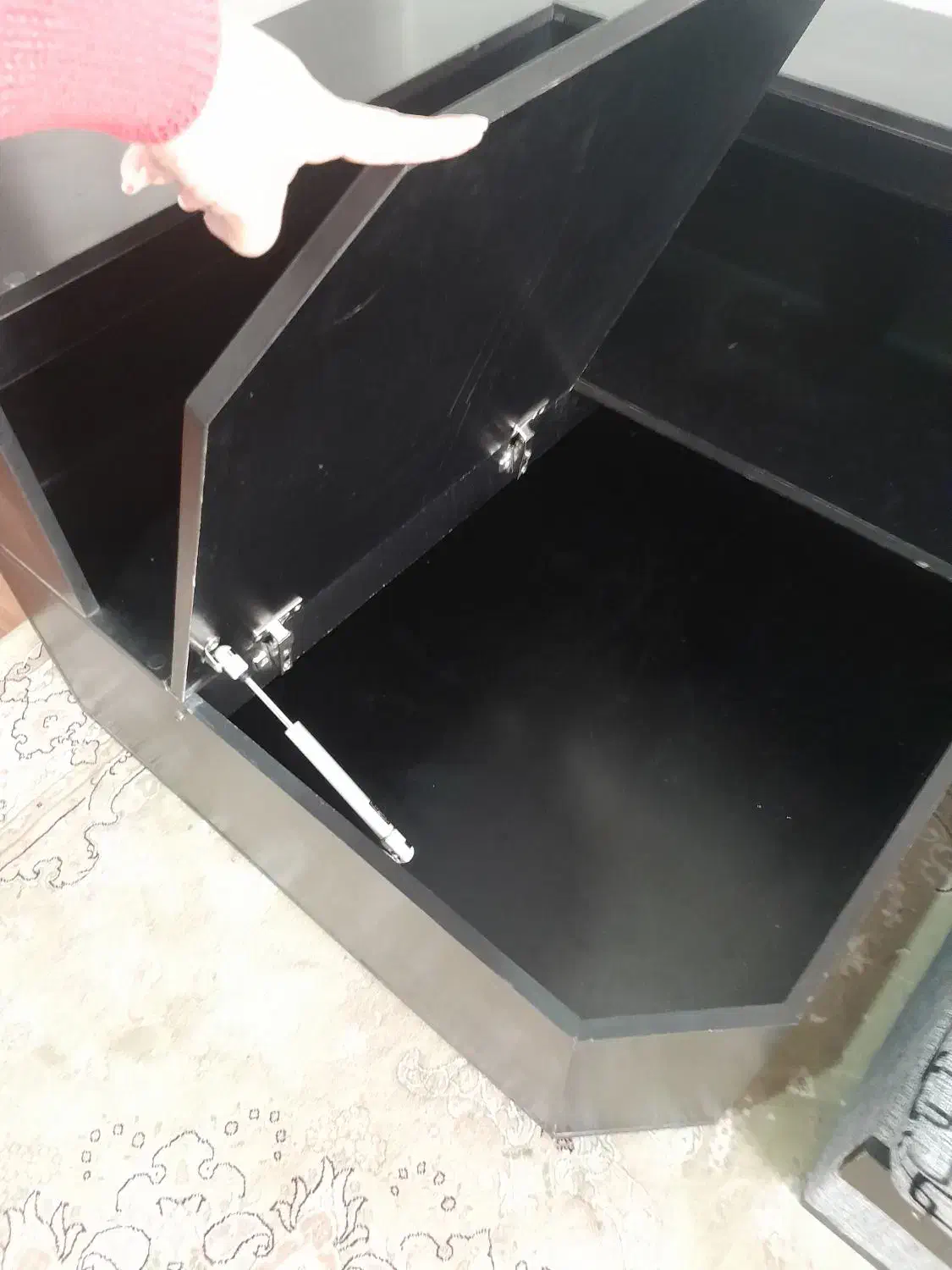 مبل راحتی ۵نفره|مبلمان خانگی و میز عسلی|پرند, فاز ۵|دیوار