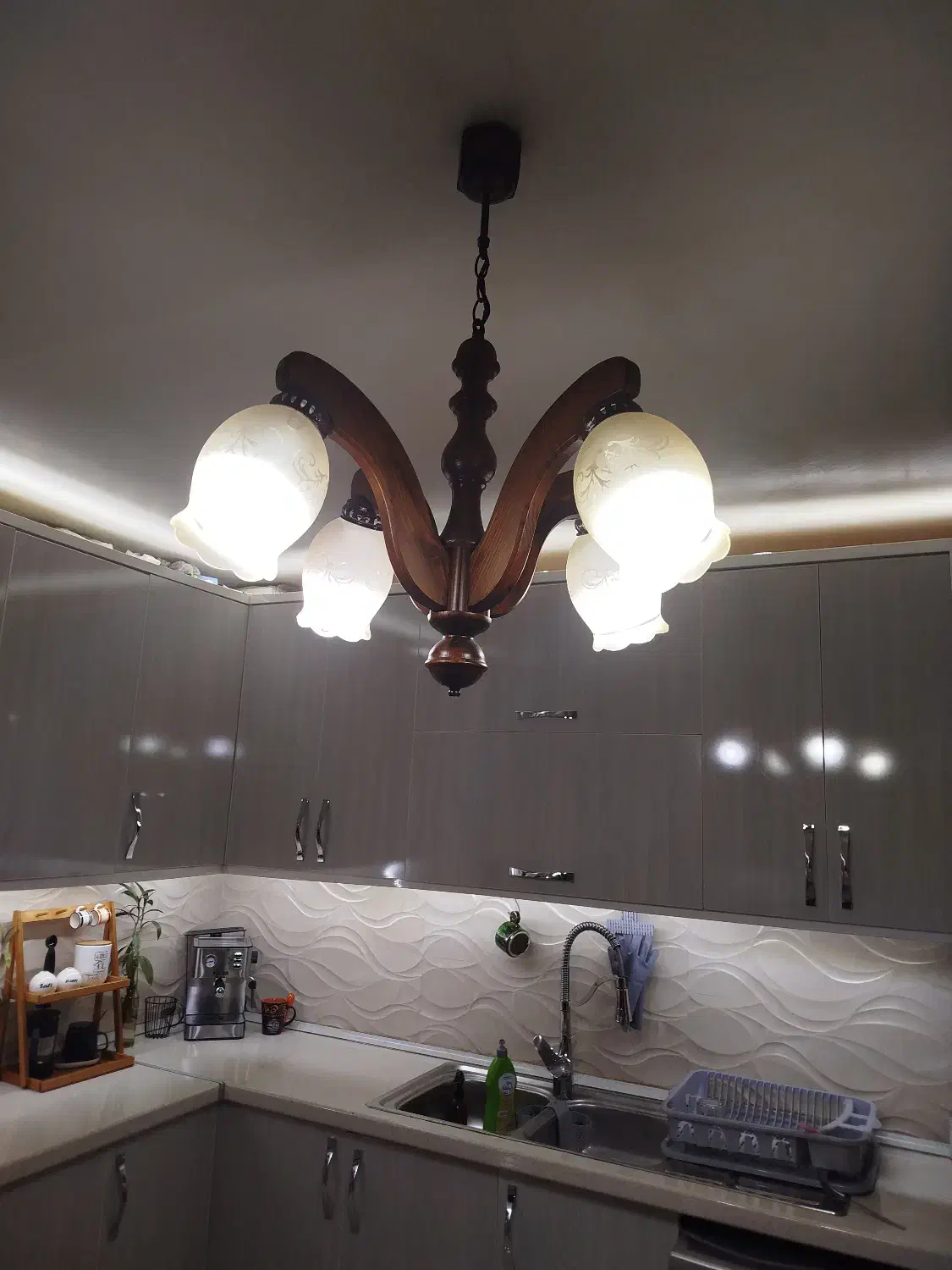 لوستر چوبی|لوستر و چراغ آویز|فردیس, فردیس|دیوار