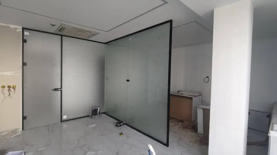 پارتیشن.سکوریت.جانپناه.نرده شیشه ای|خدمات پیشه و مهارت|شیراز, تاچارا|دیوار