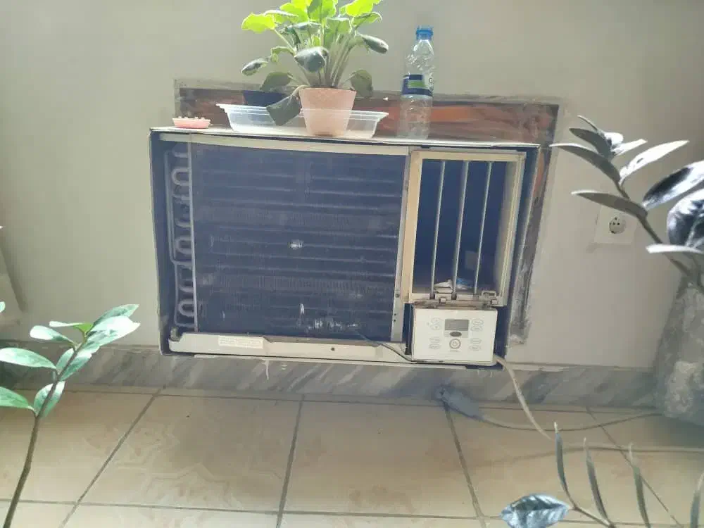 کولر پنجره ای بخاطر نبود قابش زیر قیمت|کولر گازی و فن‌کوئل|بابل, |دیوار