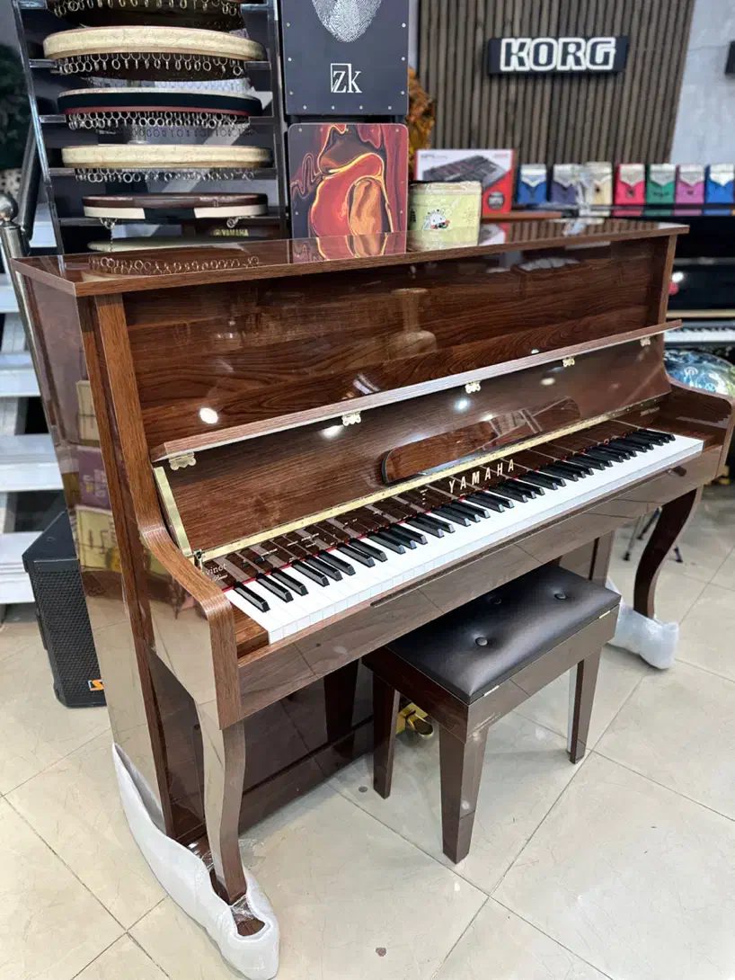 فروش انواع پیانو دیجیتال وآگوستیک|پیانو، کیبورد، آکاردئون|یزد, |دیوار