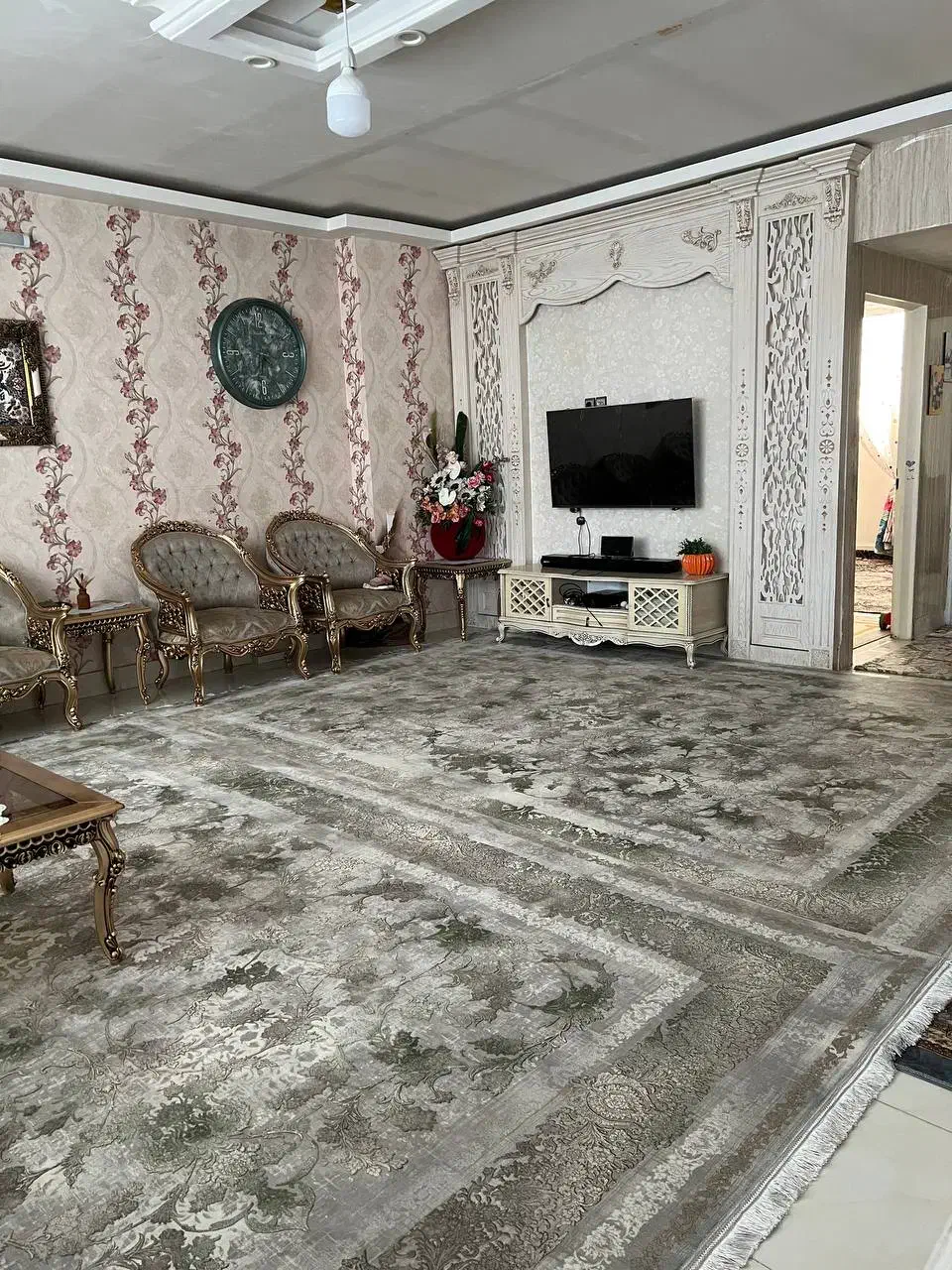 فروش آپارتمان ۱۱۰ متری ۲ خوابه طبقه ۴شادی|فروش آپارتمان|مشهد, خواجه ربیع|دیوار