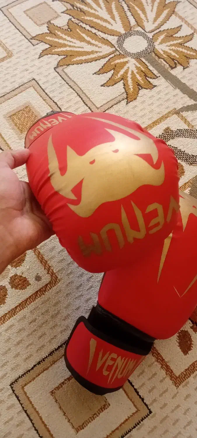 دو تا دستکش بوکس|تجهیزات ورزشی|ایلام, |دیوار