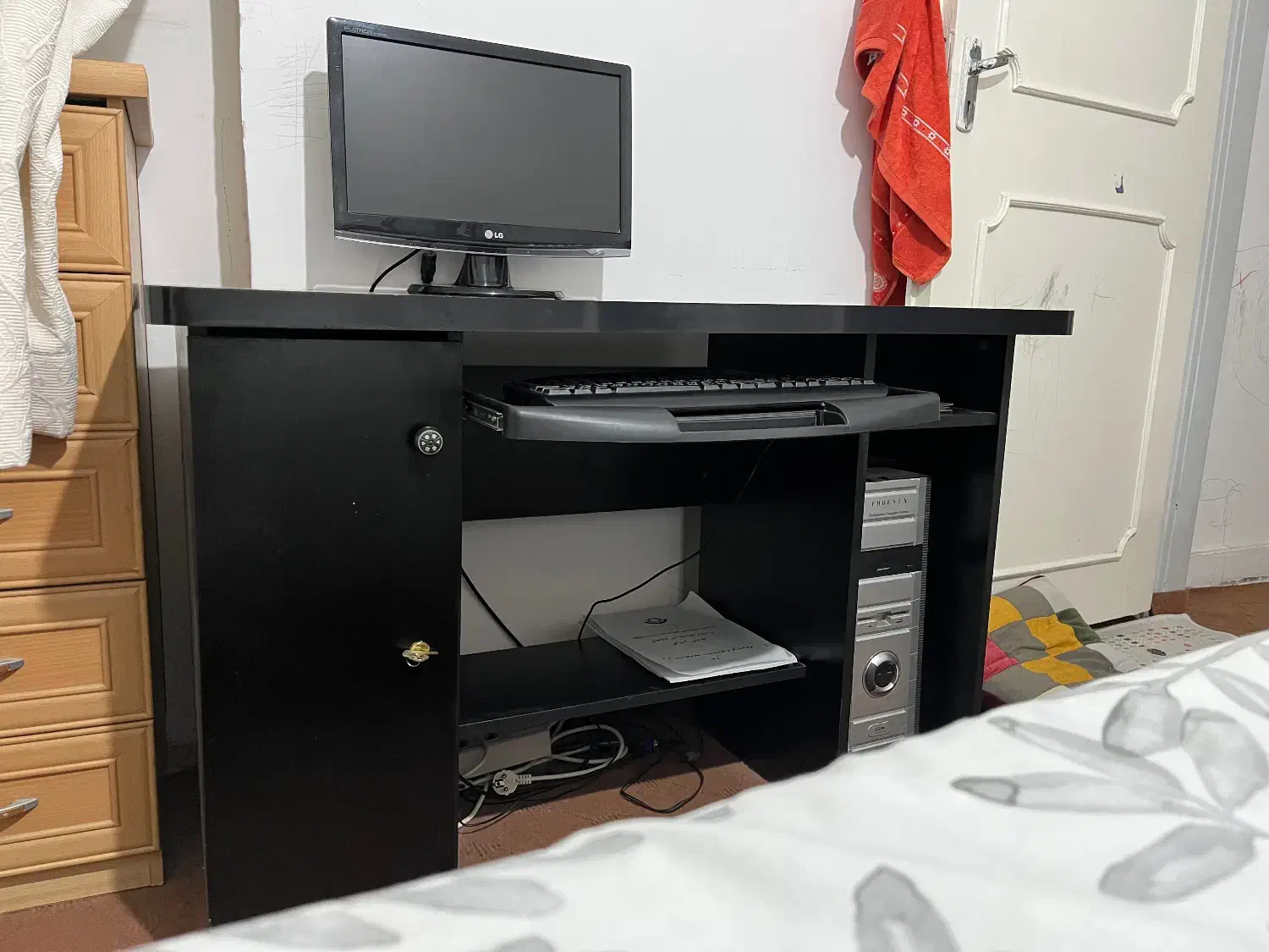 میزکامپیوتر|میز تحریر و کامپیوتر|محمدیه-قزوین, |دیوار