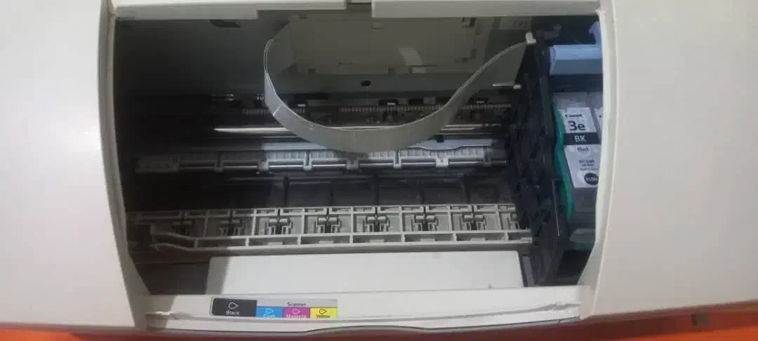 فروش دستگاه کپی رومیزی برند Canon سه کاره رنگی|پرینتر، اسکنر، کپی، فکس|تهران, ازگل|دیوار