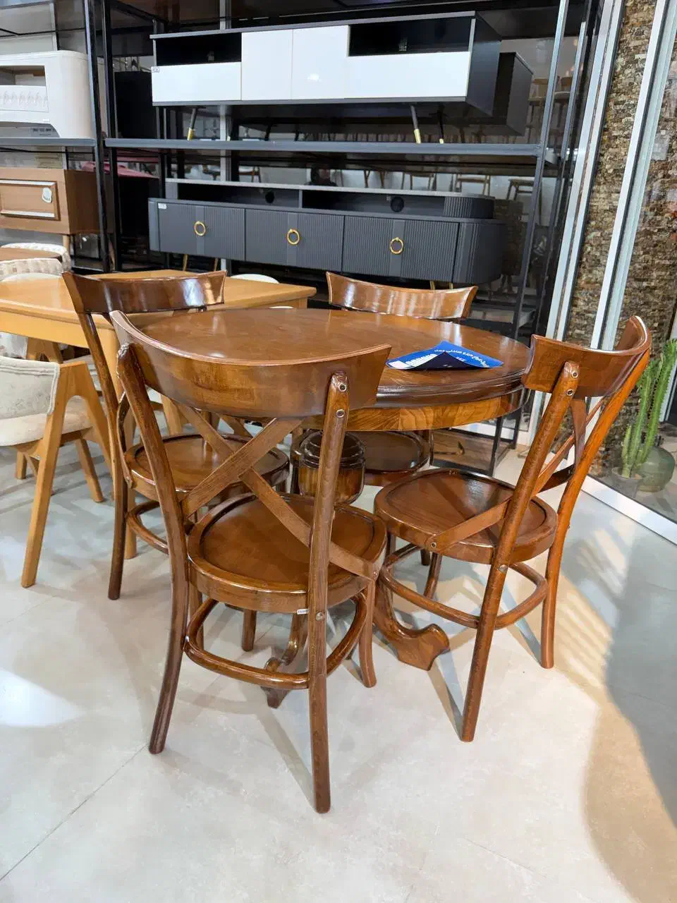 ناهارخوری ضربدری|میز و صندلی غذاخوری|یزد, |دیوار