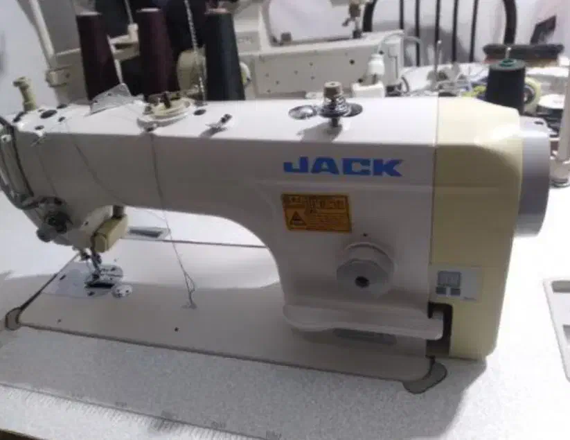 چرخ خیاطی صنعتی(راسته دوز و سردوز)|چرخ خیاطی و ریسندگی|میاندوآب, |دیوار