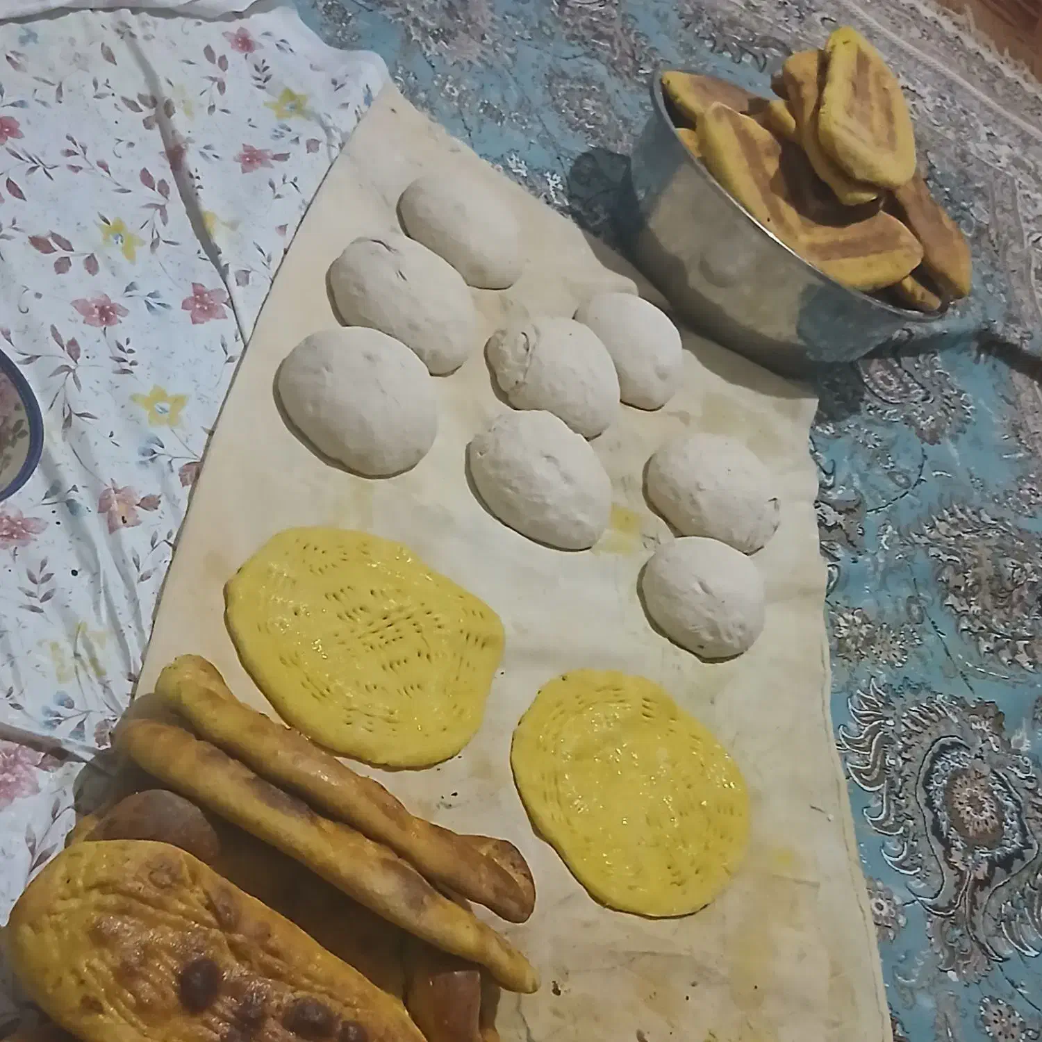 ایشدی فطیر|خوردنی و آشامیدنی|ارشق, |دیوار